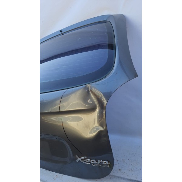 Tampa Traseira Citroen Xsara Picasso 2001/2012 (avariada)