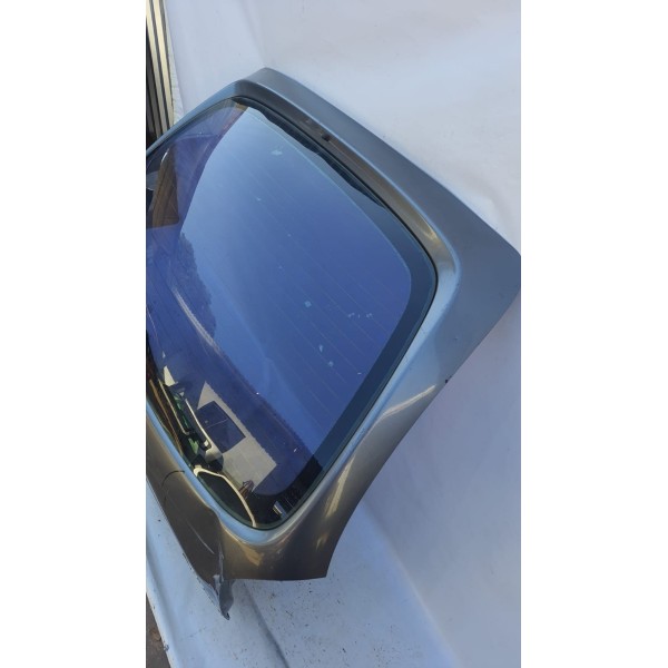 Tampa Traseira Citroen Xsara Picasso 2001/2012 (avariada)