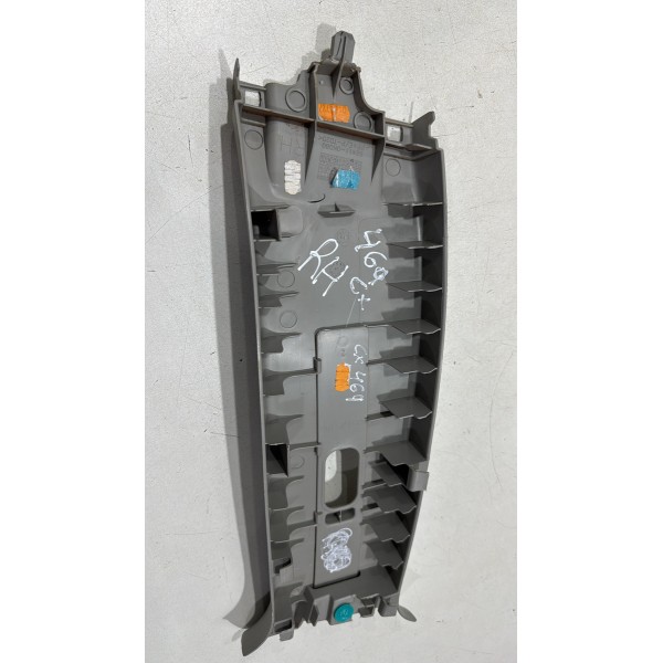 Moldura Coluna Lado Direito Toyota Hilux 2006 2012 A 2015