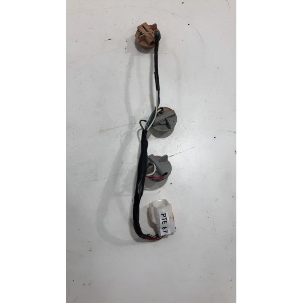 Chicote Da Lanterna Traseira Toyota Hilux 2005 2012 Á 2015