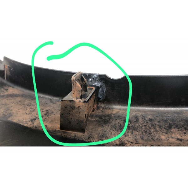 Moldura Paralama Dianteiro Direito Hilux 05/14 (521120k170)