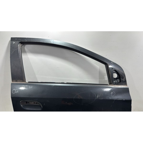 Porta Dianteira Direita Chevrolet Onix Ou Prisma 2013 A 2019 Preta