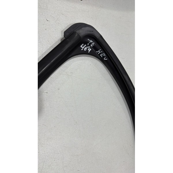 Borracha Canaleta Vidro Traseira Esquerda Honda Hrv 2015/21 Borracha Canaleta Vidro Traseira Esquerda Honda Hrv 2015/21