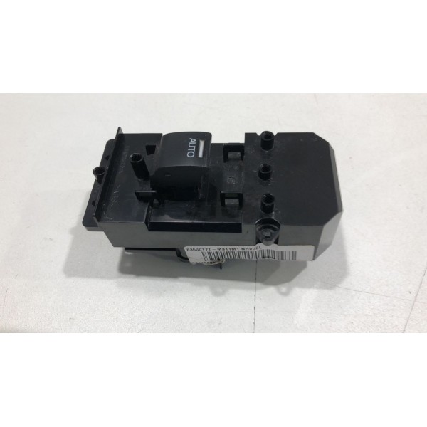 Botão Vidro Elétrico Dianteiro Direito Honda Hrv 2016 A 2021