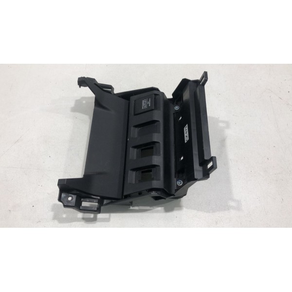 Acabamento Painel Entrada Tomada 12v Honda Hr-v 2017 Á 2020
