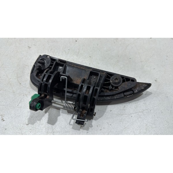 Maçaneta Externa Traseira Direita Renault Kwid 2016 A 2023 Maçaneta Externa Traseira Direita Renault Kwid 2016 A 2023