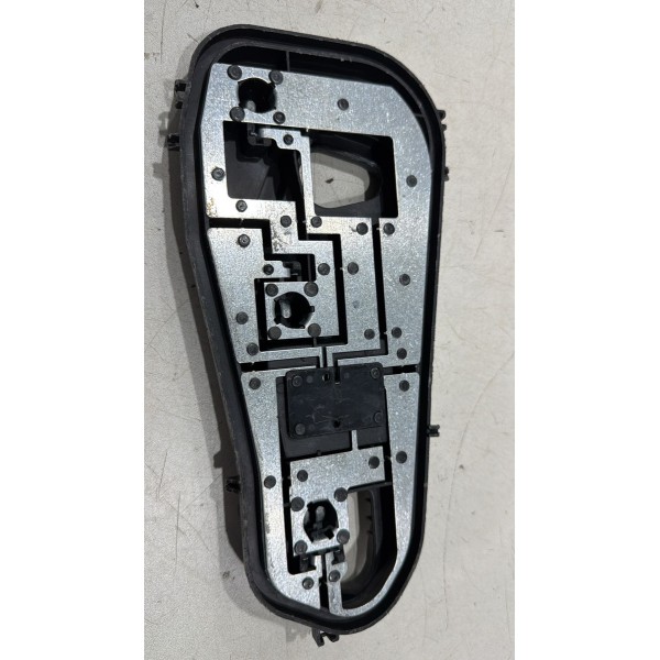 Soquete Circuito Lanterna Tras Esq Renault Logan 2009 A 2013