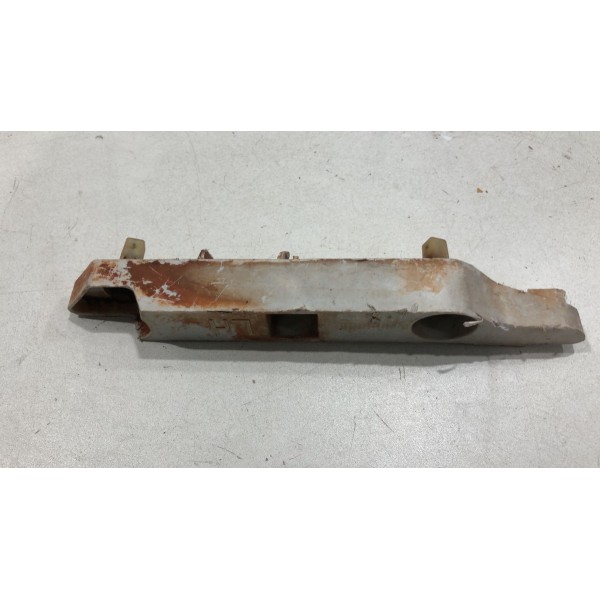 Guia Parachoque Dianteiro Esquerdo Ford Focus 2011 2012 2013