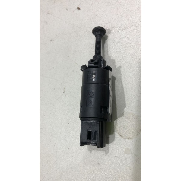 Sensor Interruptor Freio Peugeot 2008 1.6 2018 95835