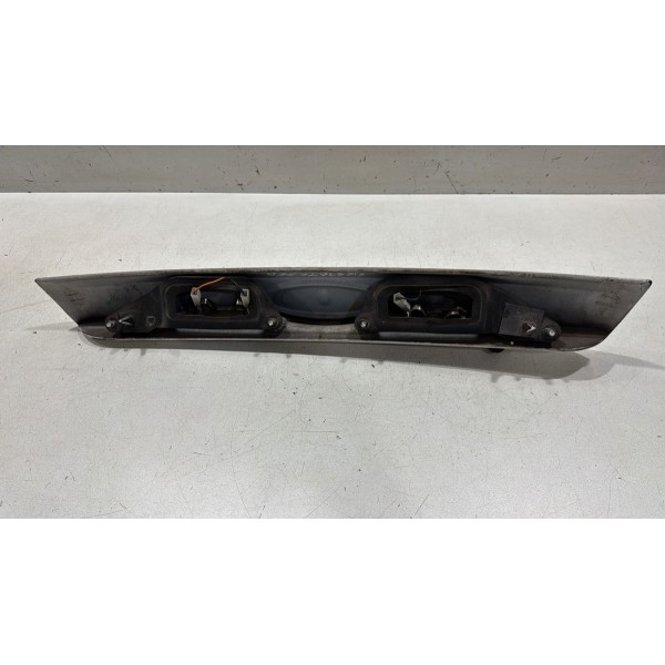 Régua Tampa Traseira Ford Fiesta Sedan 2008