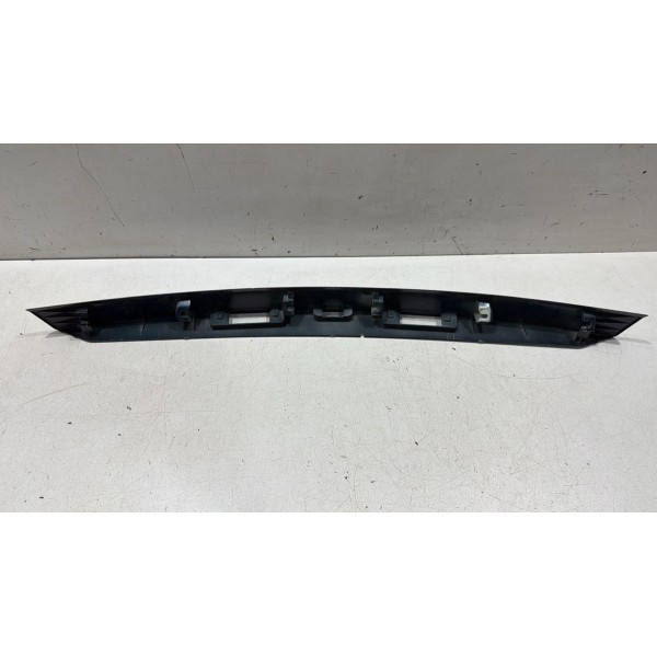 Moldura Luz De Placa  Cruze Sedan 12/16 Cp5041601