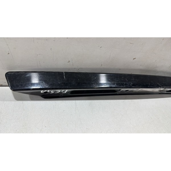 Friso Traseira Porta Malas Ford Fiesta Hatch 2002 2012 Friso Traseira Porta Malas Ford Fiesta Hatch 2002 2012