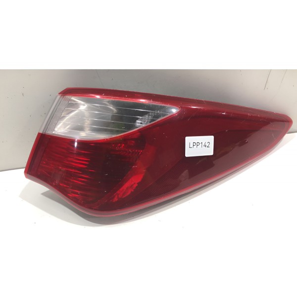 Lanterna Traseira Direita Hyundai Hb20 Sedan (detalhes)