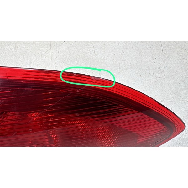 Lanterna De Tampa Esquerda Ford Focus Sedan 2016 2019