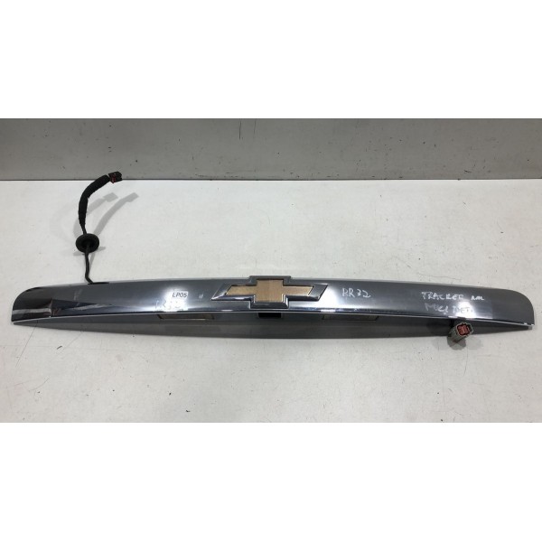 Friso Tampa Traseira Chevrolet Tracker 2014 2018 95297347