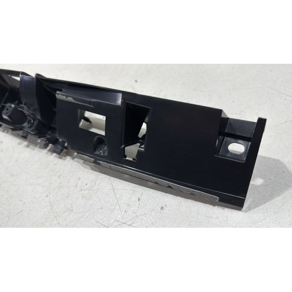 Suporte Luz De Placa Friso Traseiro Nissan Juke 908101kr0a