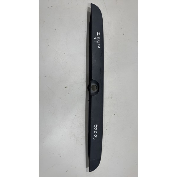 Friso Moldura Tampa Traseira Gm Zafira 2001 2012 90579630