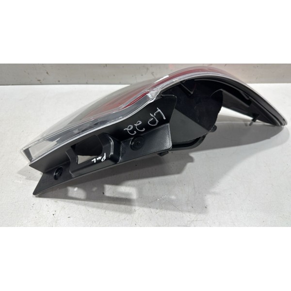 Lanterna Esquerda Chevrolet Prisma Fumê - 2013/2016 Lanterna Esquerda Chevrolet Prisma Fumê - 2013/2016