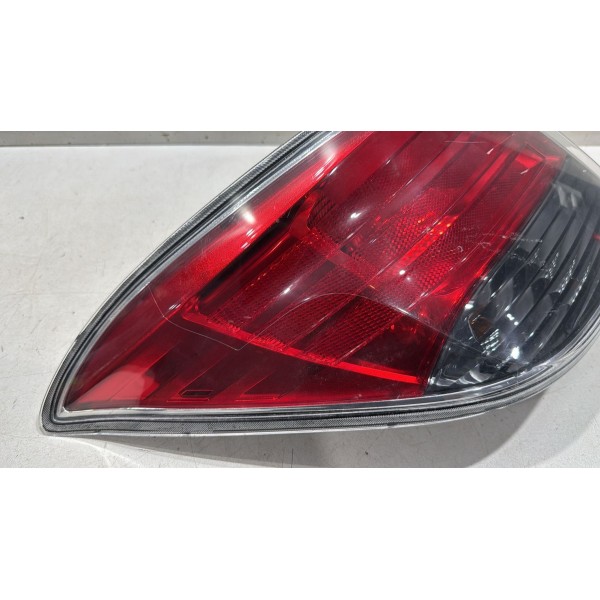 Lanterna Esquerda Chevrolet Prisma Fumê - 2013/2016 Lanterna Esquerda Chevrolet Prisma Fumê - 2013/2016