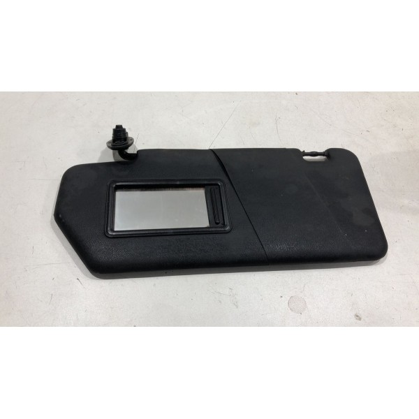 Quebra Sol Esquerdo Fiat Uno Sporting 2016