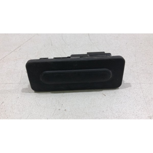 Botão Abertura Porta Malas Peugeot 2008 A 2016 95835t02