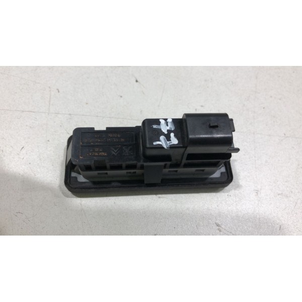 Botão Abertura Porta Malas Peugeot 2008 A 2016 95835t02
