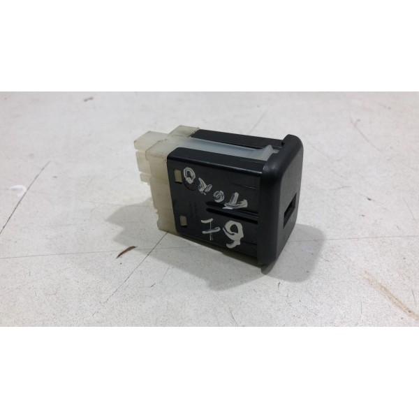 Entrada Usb Chevrolet Tracker 2020 2021 13519246