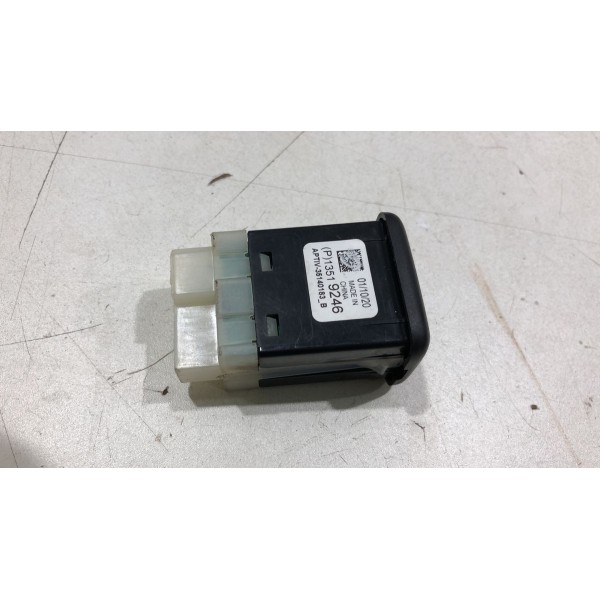 Entrada Usb Chevrolet Tracker 2020 2021 13519246