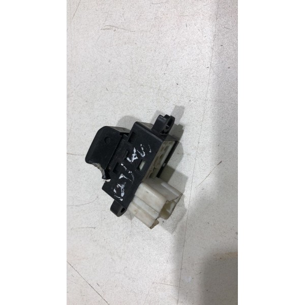 Botão Vidro Elétrico Nissan Sentra Traseiro Botão Vidro Elétrico Nissan Sentra Traseiro