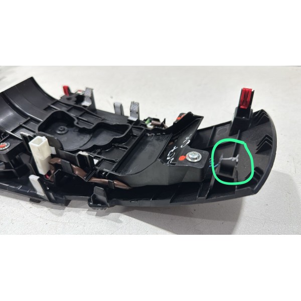 Moldura Alavanca Câmbio Marcha Toyota Yaris 2019 A 2025 Usad