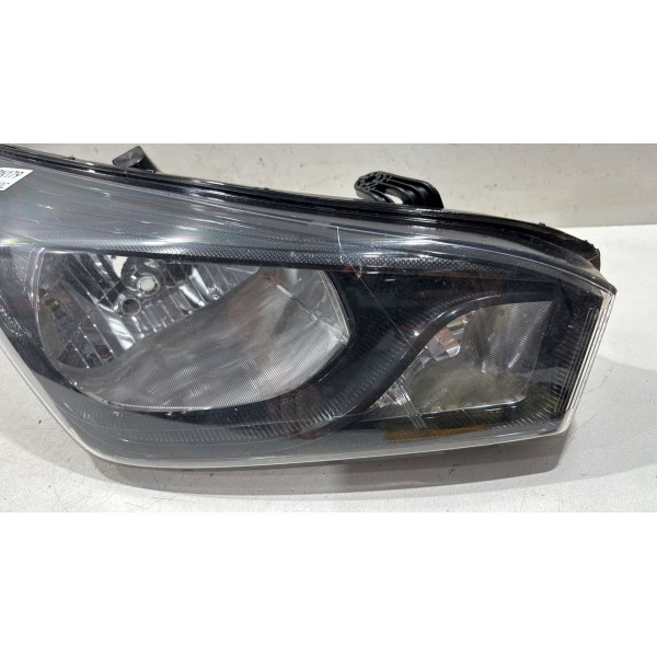 Farol Direito Hyundai Hb20 12/19 Máscara Negra Original Farol Direito Hyundai Hb20 12/19 Máscara Negra Original