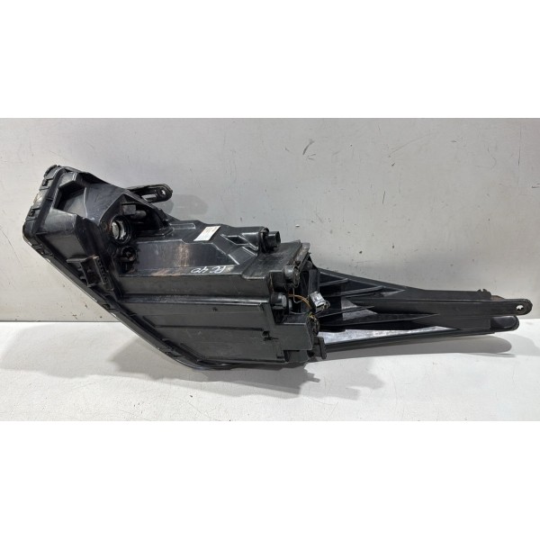 Farol Direito Hyundai Hb20 12/19 Máscara Negra Original Farol Direito Hyundai Hb20 12/19 Máscara Negra Original