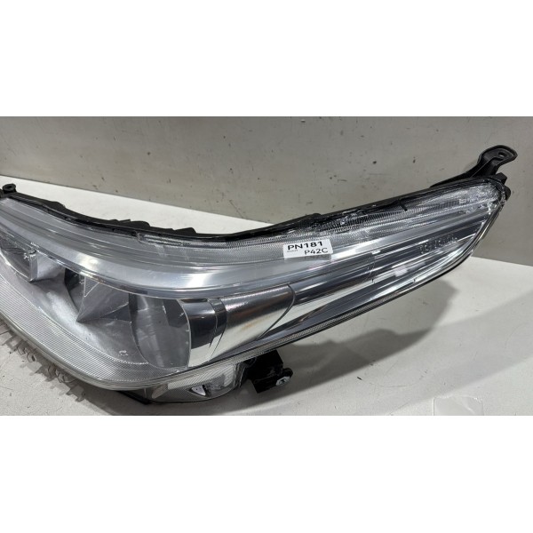 Farol Toyota Yaris 2018 2019 2020 2021 2022 2023 Esquerdo Farol Toyota Yaris 2018 2019 2020 2021 2022 2023 Esquerdo