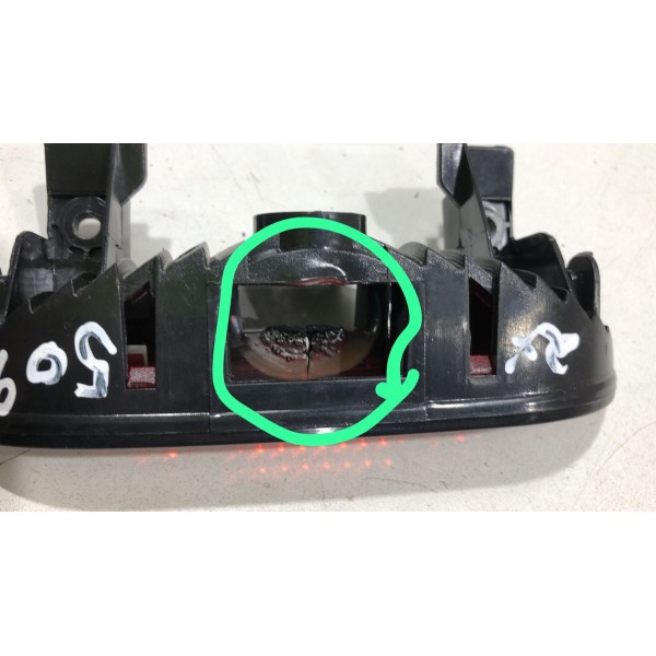 Break Light Tampa Traseira Renault Kwid 2018 Á 22 C/ Detalhe