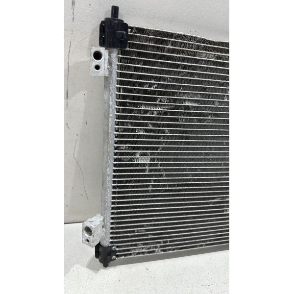 Condensador Ar Condicionado Nissan Sentra 2.0 08/13 879375f Condensador Ar Condicionado Nissan Sentra 2.0 08/13 879375f