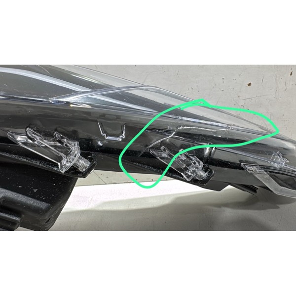 Farol Hilux Sw4 2022 2023 2024 Original (ver Fotos)