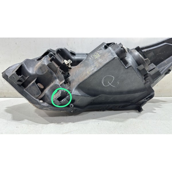 Farol Direito Honda Hrv 2015 2016 2017 C/detalhes Farol Direito Honda Hrv 2015 2016 2017 C/detalhes