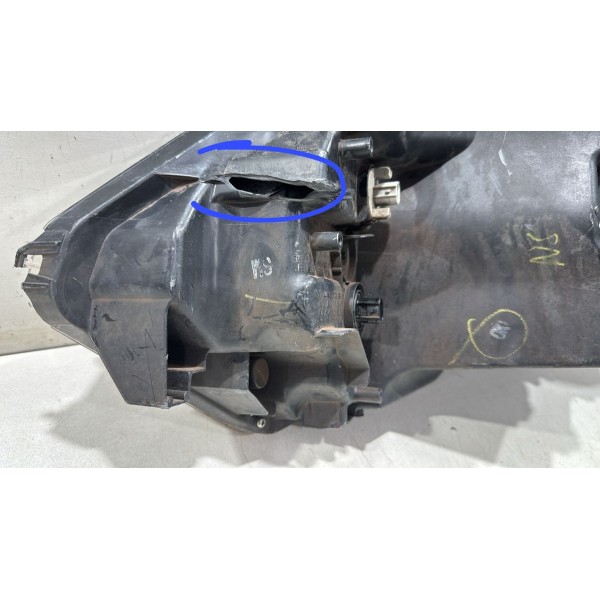 Farol Direito Honda Hrv 2015 2016 2017 C/detalhes Farol Direito Honda Hrv 2015 2016 2017 C/detalhes