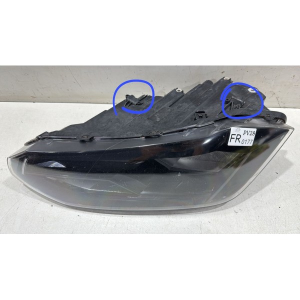 Farol Esquerdo Polo Virtus 2018 Á 2022 Friso Preto Detalhe Farol Esquerdo Polo Virtus 2018 Á 2022 Friso Preto Detalhe