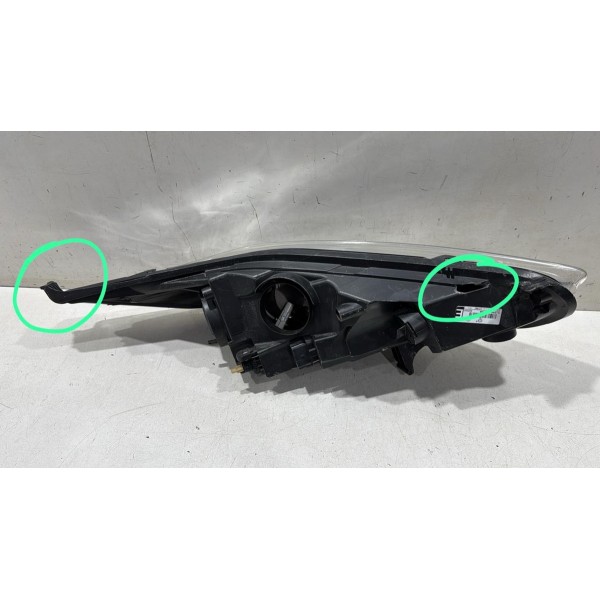 Farol Cromado New Fiesta Esquerdo 2014 2015 2016 Avaria Farol Cromado New Fiesta Esquerdo 2014 2015 2016 Avaria