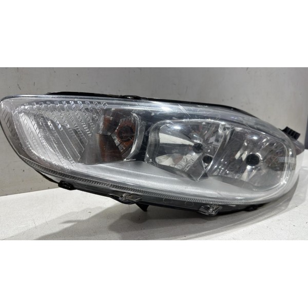 Farol Cromado New Fiesta Esquerdo 2014 2015 2016 Avaria Farol Cromado New Fiesta Esquerdo 2014 2015 2016 Avaria