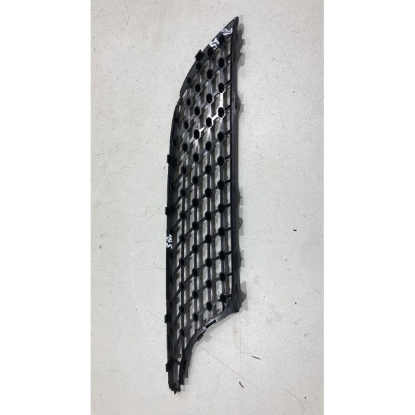 Grade Milha Esquerda Mercedes C180 C200 2015