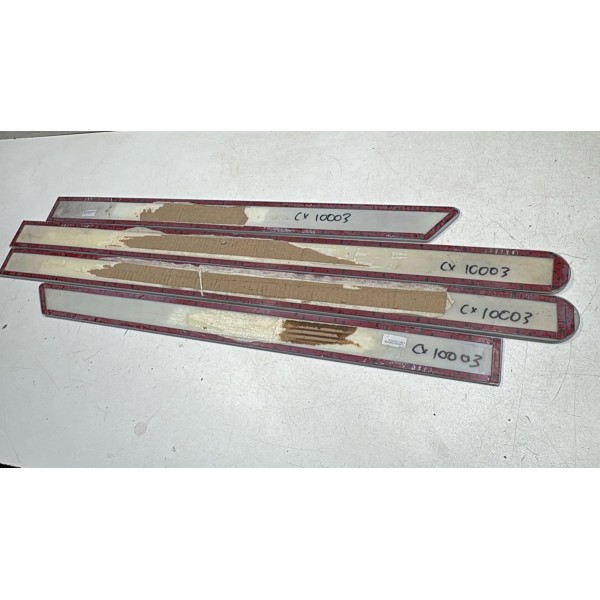 Jogo De Frisos Laterais Chevrolet Spin Branco Jogo De Frisos Laterais Chevrolet Spin Branco