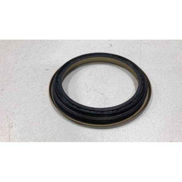 Retentor Cubo Roda Dianteira Toyota Hilux 2005 A 2015 Retentor Cubo Roda Dianteira Toyota Hilux 2005 A 2015