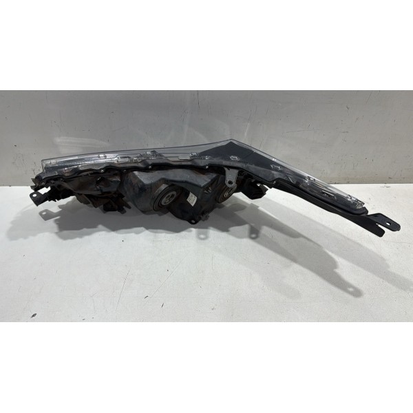 Farol Direito Toyota Corolla 2015 2016 2017 Detalhe Farol Direito Toyota Corolla 2015 2016 2017 Detalhe