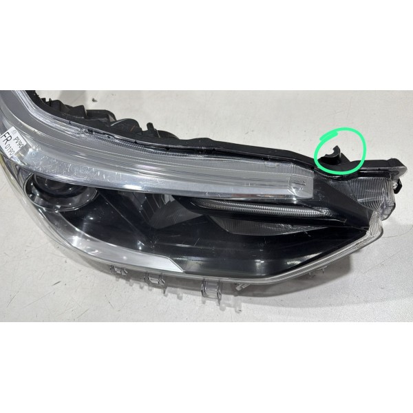 Farol Direito Toyota Yaris 2018 2019 21 2022 C Led (detalhe Farol Direito Toyota Yaris 2018 2019 21 2022 C Led (detalhe