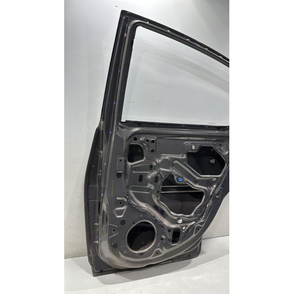 Porta Traseira Direita Nissan Versa 2015 2016 2017 2018 2019 Marrom Porta Traseira Direita Nissan Versa 2015 2016 2017 2018 2019 Marrom