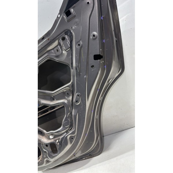 Porta Traseira Direita Nissan Versa 2015 2016 2017 2018 2019 Marrom Porta Traseira Direita Nissan Versa 2015 2016 2017 2018 2019 Marrom