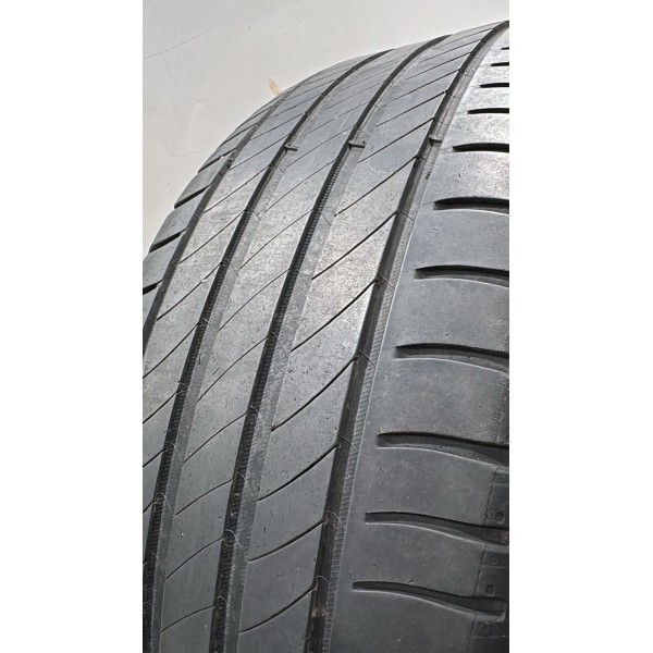 Pneu Usado Michelin Primacy 4 215/55 R17 94v Pneu Usado Michelin Primacy 4 215/55 R17 94v