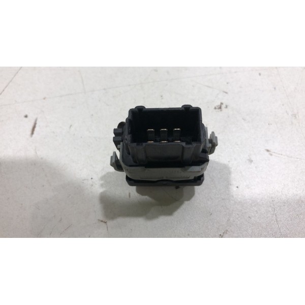 Botão Trava Portas Elétrico Renault Sandero 2008 A 2014 Botão Trava Portas Elétrico Renault Sandero 2008 A 2014